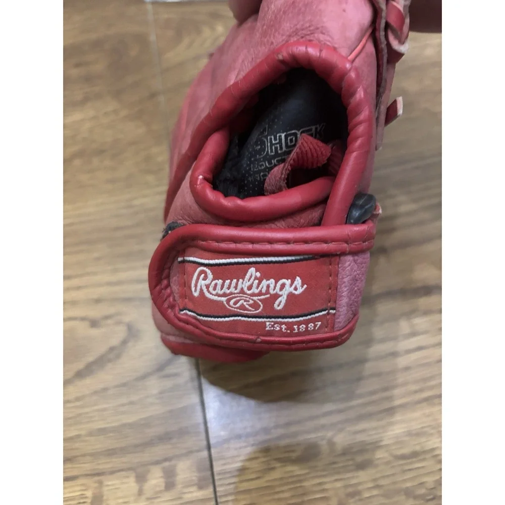 Rawlings Right Hand Throw Highlight Series Red Baseball Glove Mitt H105S 10 1/2